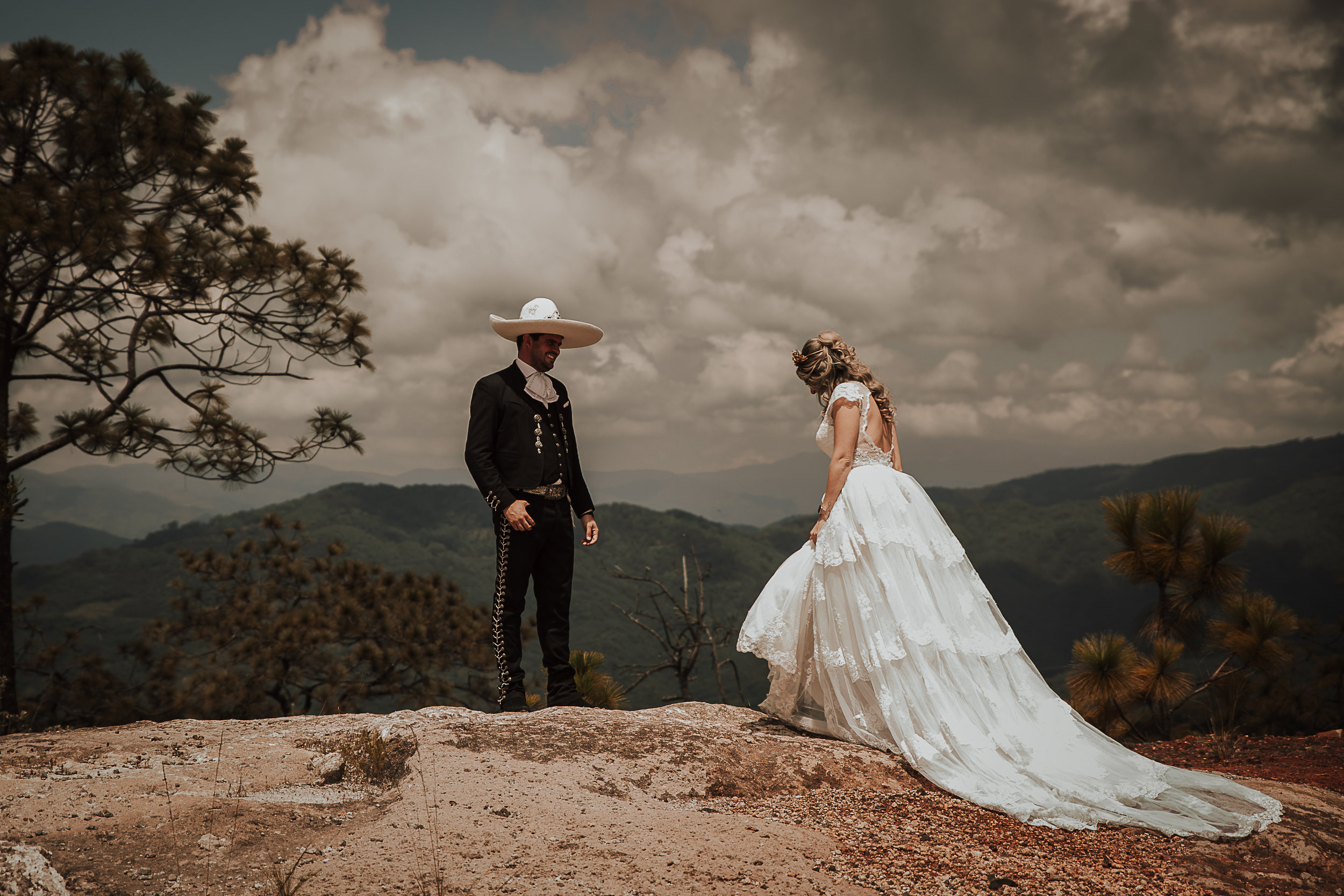 Fotografo-de-bodas-destino-Mexico-wedding-destination-photographer-san-miguel-de-allende-gto-guanajuato-queretaro-boho-bohemian-bohemio-chic-wedding-editorial-wedding