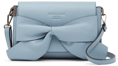 This Persaman NY bag is great for bringing a feminine & preppy feel.