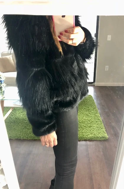 The grooves in the fur pattern make it not so puffy like a snowball and add that little extra something.