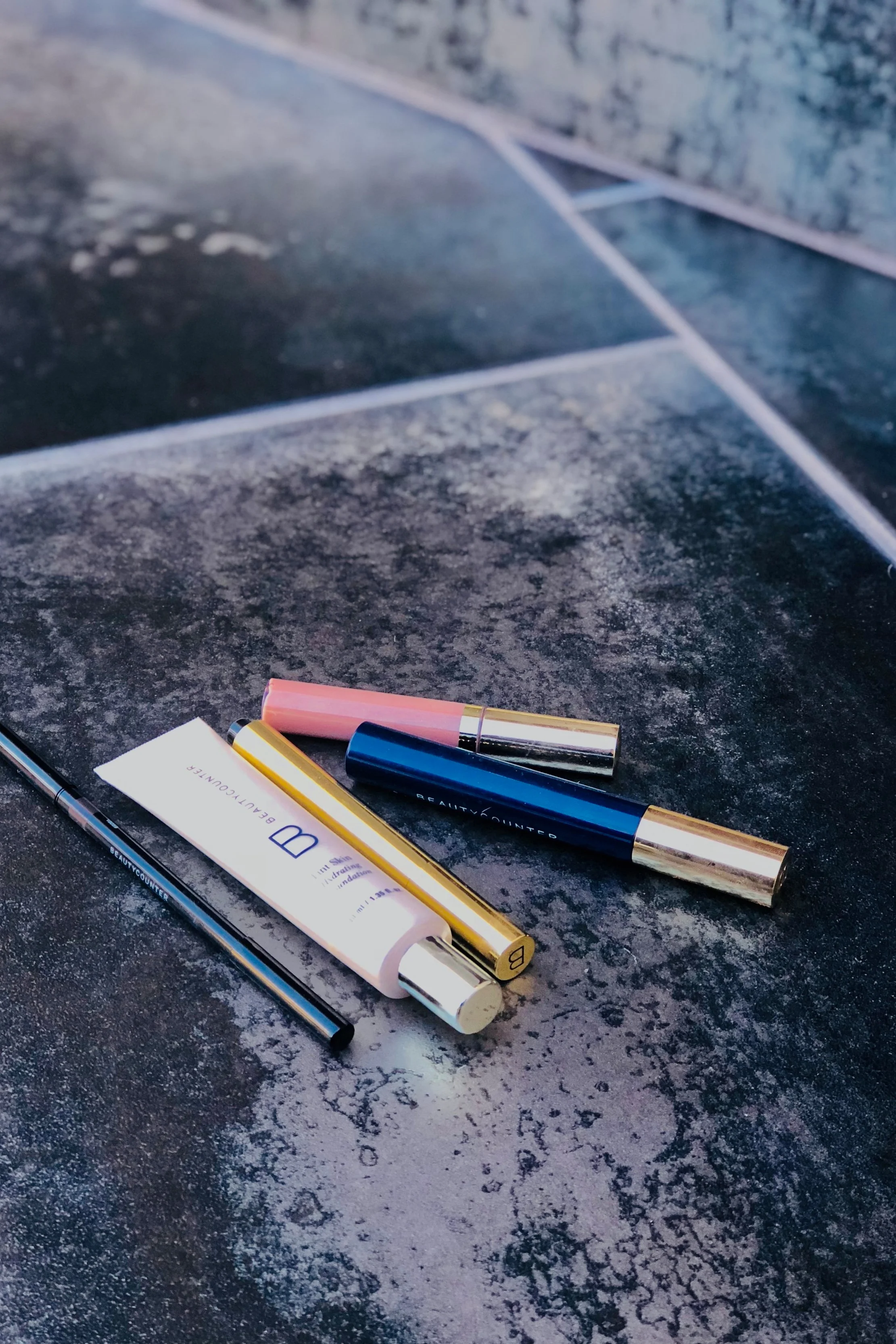 These are the only 5 products I use for my makeup! They’re clean (chemically) and give me a quick and easy “face”. I feel refreshed and ready to go in no time!!
