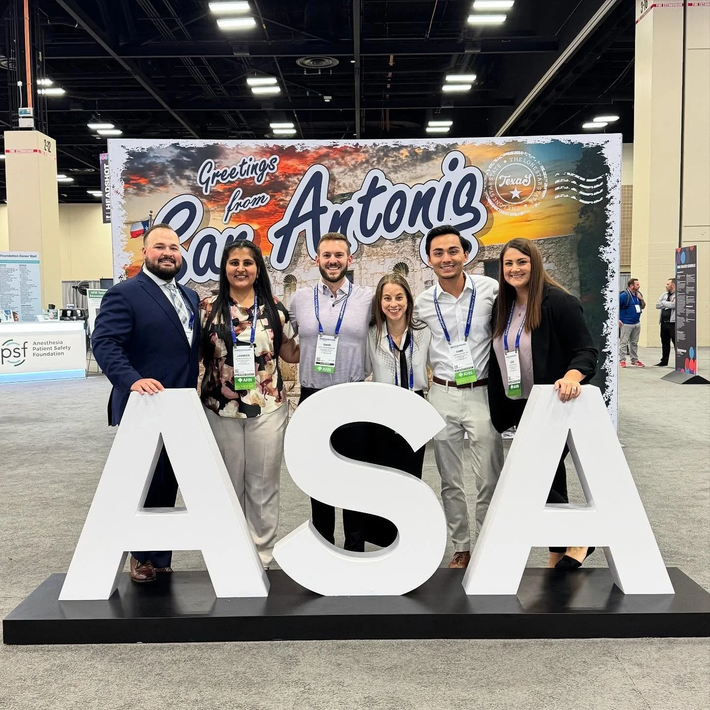Having a blast at ASA 2025 in San Antonio, TX 🤠 s/o to our awesome PD for hanging out & having fun with us all weekend, and s/o to our 4 residents (Gabe, Miranda, Colton, & Lexi) that presented their medically challenging cases 🤩👏🏽🤓📝#AN