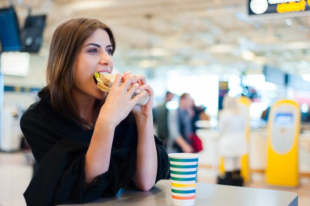 The "No Messing Around" Guide to Eating Healthy on the Road as a Professional