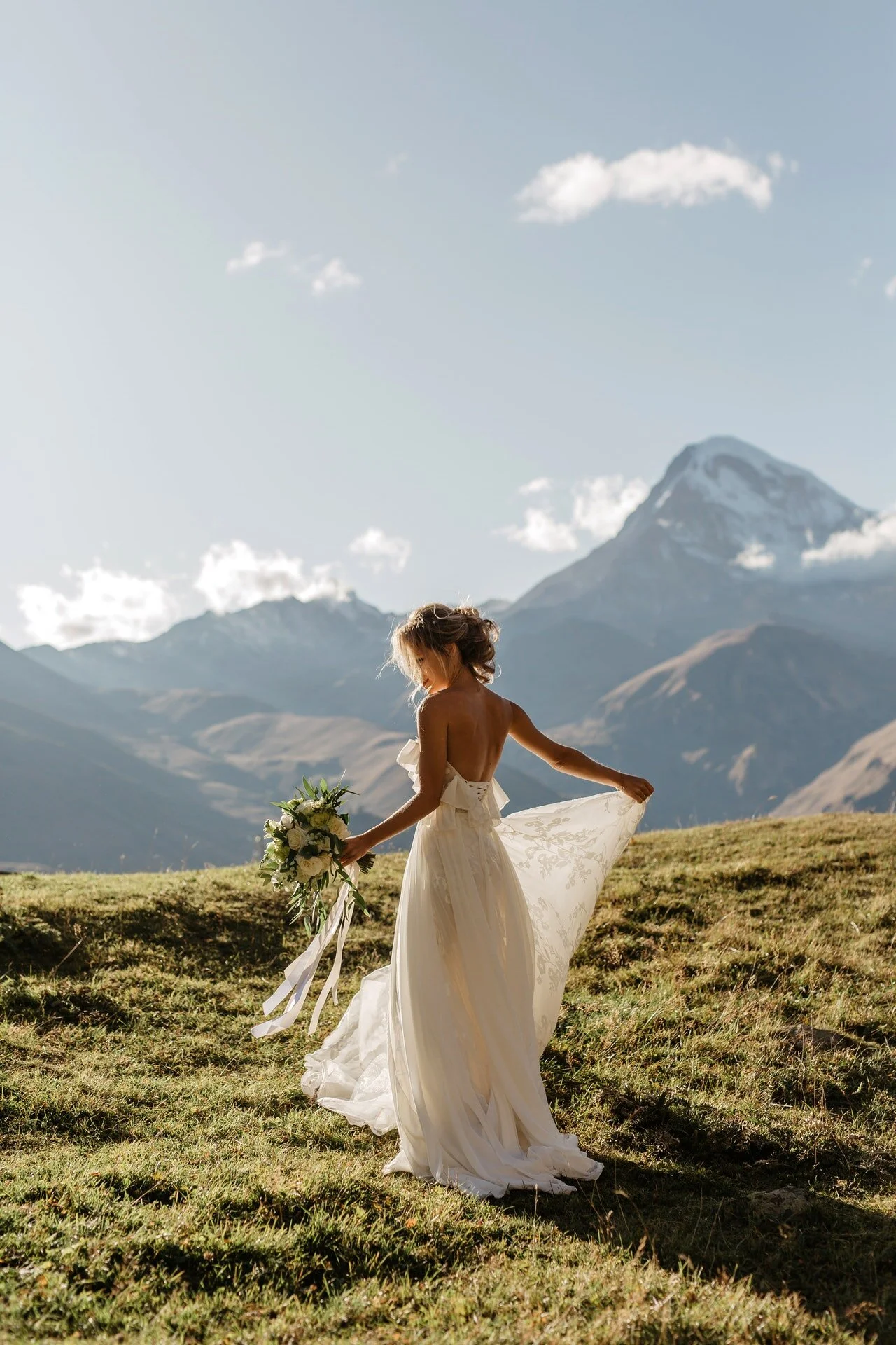 mountains wedding officiant colorado