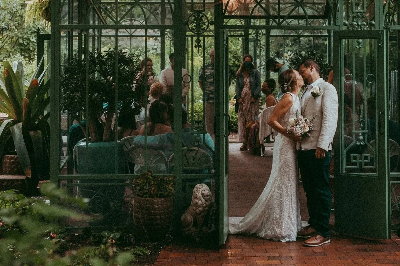 Top 5 Wedding Venues in Denver: A Local Wedding Officiant’s Guide