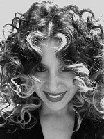 LISA PEPINO, COLORIST (310) 903-2084 A proud New Jersey native, Lisa Pepino migrated to Beverly Hills to establish herself as one of the industries Go-To Colorist. Lisa specializes in Balayage for that sought-after beachy, sun-kissed blond with a depth and richness unmatched by others. Lisa has transformed countless A-Listers both in front of and behind the camera, from Pamela Anderson’s Baywatch Blond to Sean Penn’s on set natural color transition. Clients rely on her expertise at choosing the perfect shade to enhance their natural coloring. Whether it is a rich dramatic brunette, or a natural baby blond, Lisa will take you to your best self. She balances her time between Cristophe Salon in Beverly Hills where she is "Master Colorist" and Mila Salon in Pacific Palisades.