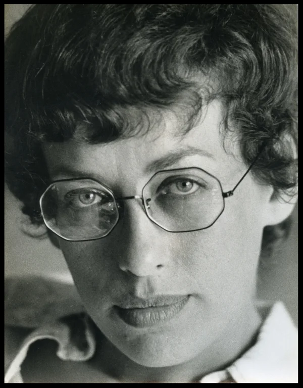 Janine Janowski by Antonio Hasbun Z.