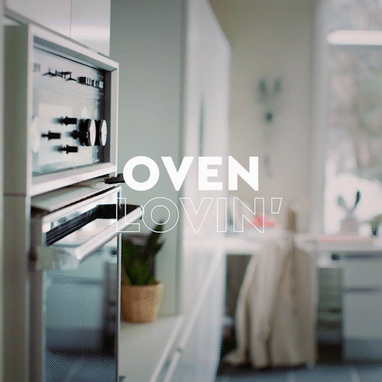 Oven Lovin.gif