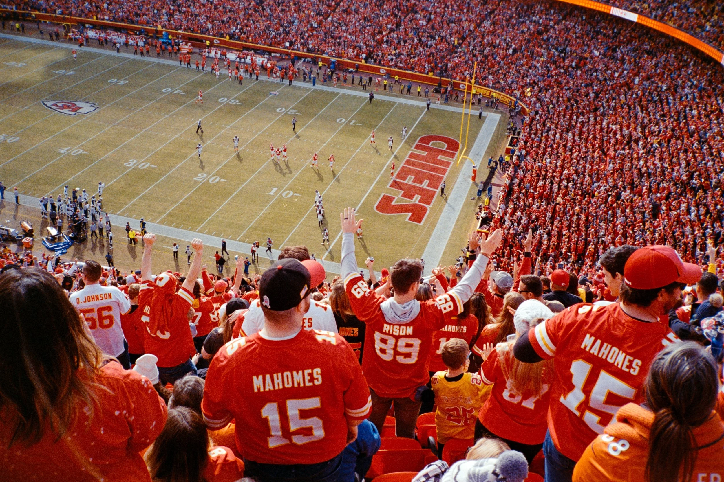 010723 Contax T2 Lomo 800 Small-17.jpeg