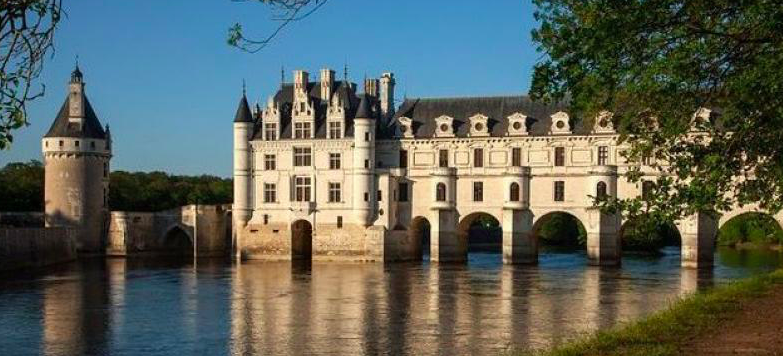 Chateau de Chenonceau in the Loire Valley, France - I can't wait to take my own picture!