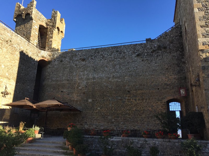 Entance to Enoteca la Fortezza