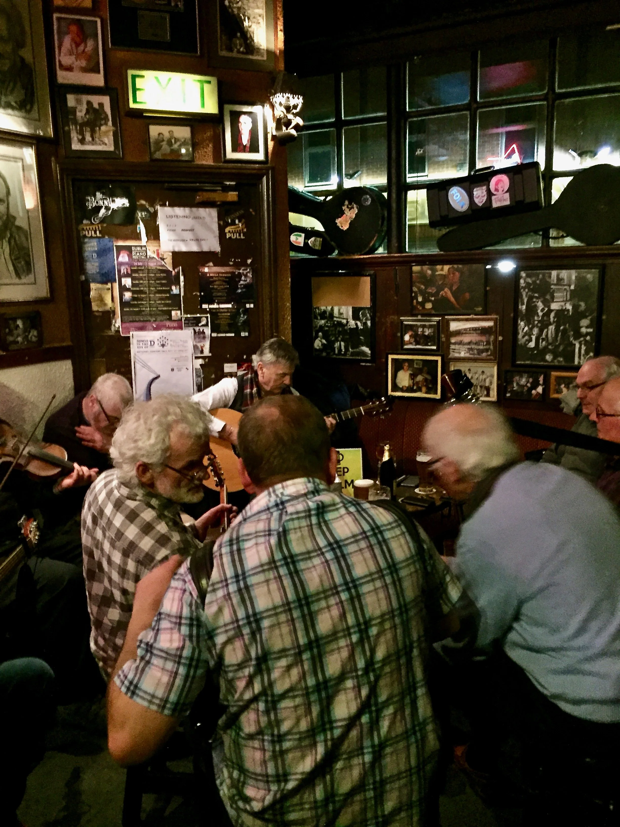 Traditional Irish Music session
