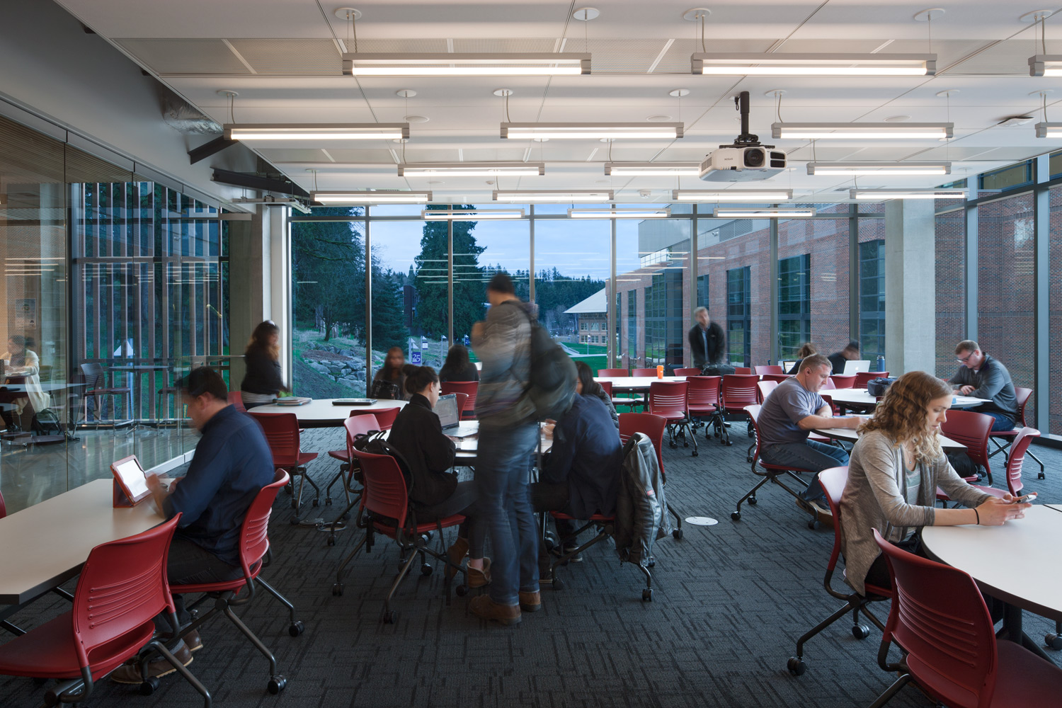 02_LS20150210_uwbothelldisc_053.jpg