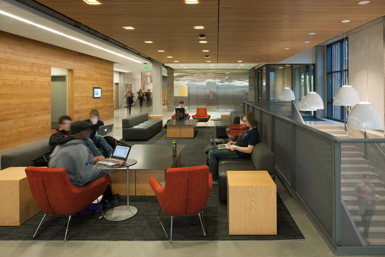 04_LS20150210_uwbothelldisc_055.jpg