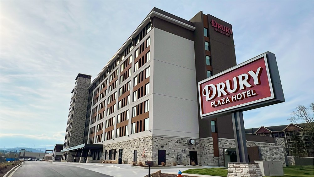 Drury Plaza Hotel and Drury Plaza Hotel Sign