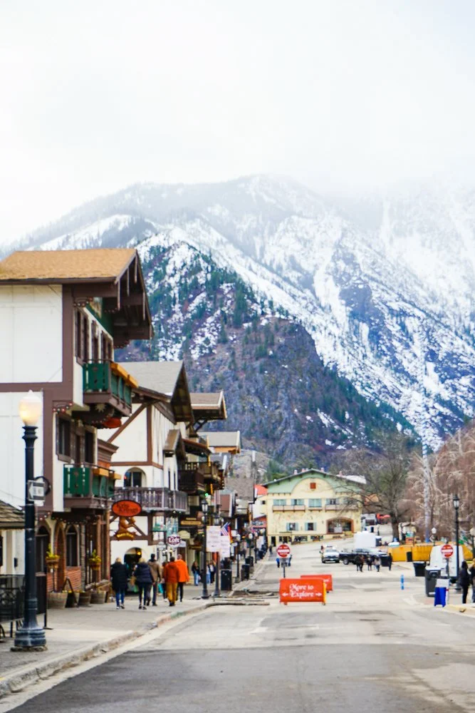 Leavenworth Washington with mountain in background