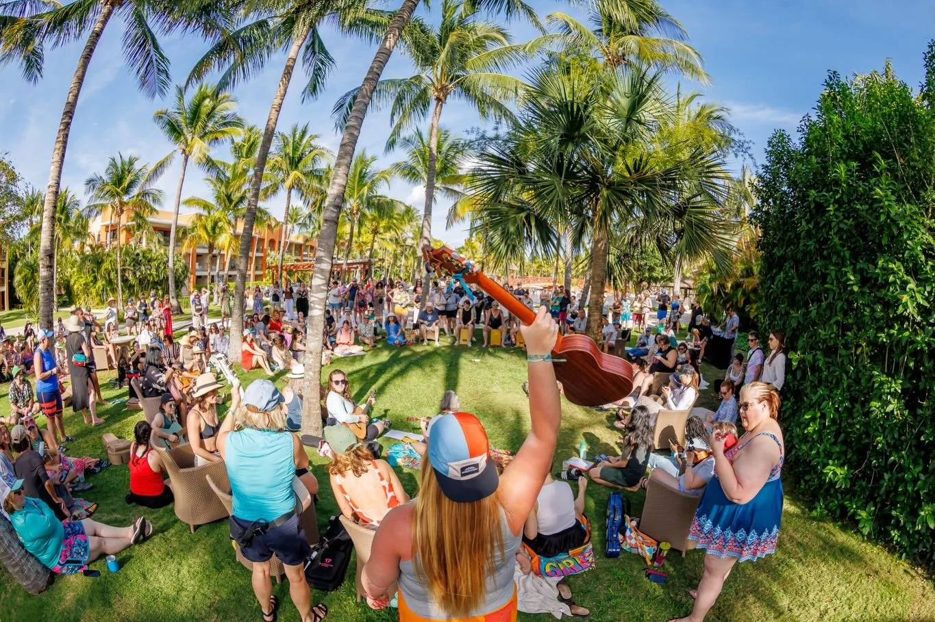 ✨FAN JAM ✨ 
&bull;
&bull;
Find your people. You are all my people. 
I am forever a fan of fan jam. 💕🎶🙌🏽🫂
 Love you ALL
&bull;
&bull;
@brandicarlile 
@justwannaweekend 
&bull;
If you see yourself- please comment so I can tag you 🙏🏽
#love #music