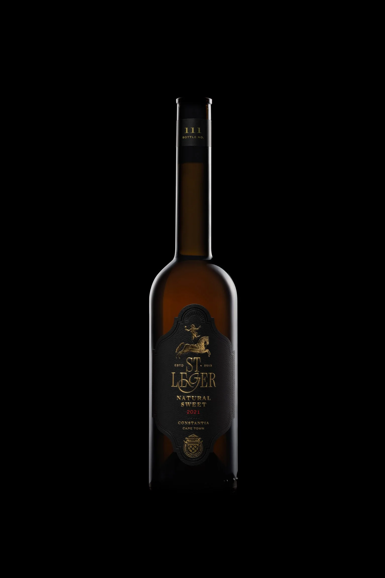 sundae_studio_product_photography_20_wine_bottle_black.jpg