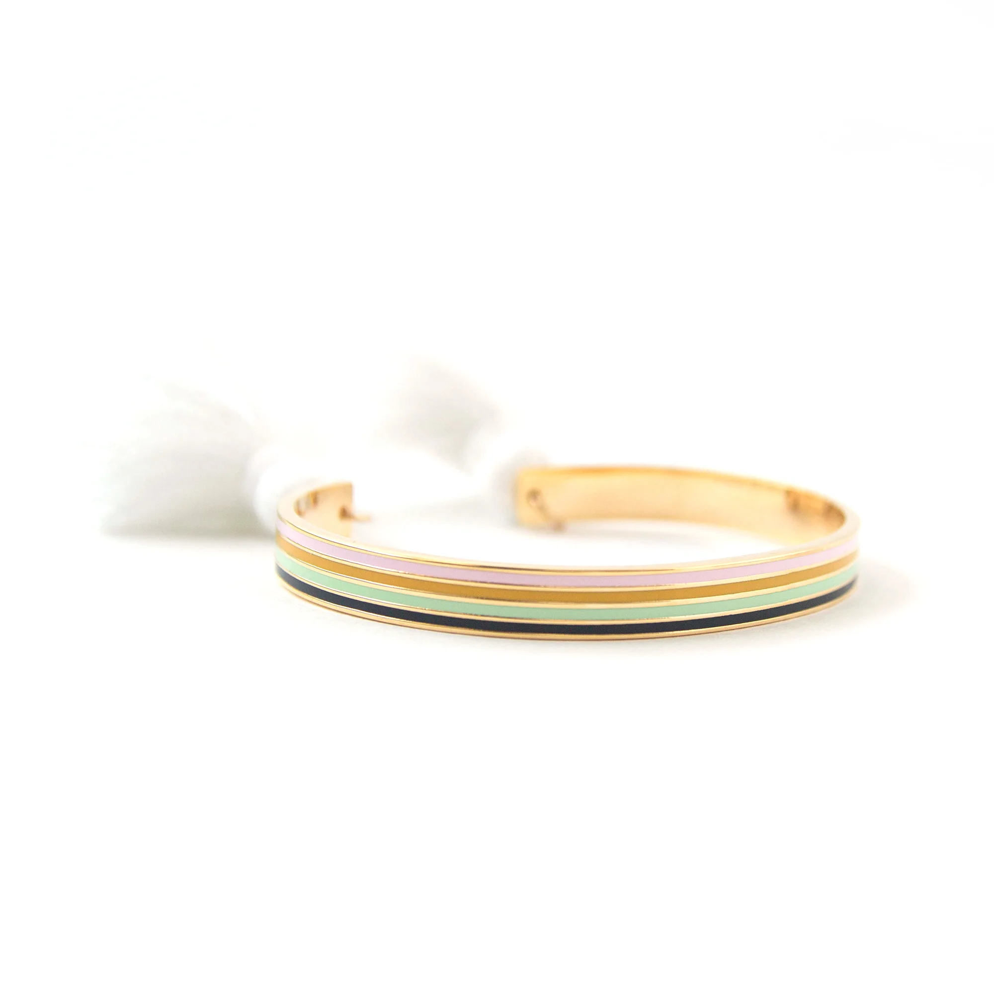 fresherthan-rainbow-bracelet-1.jpg