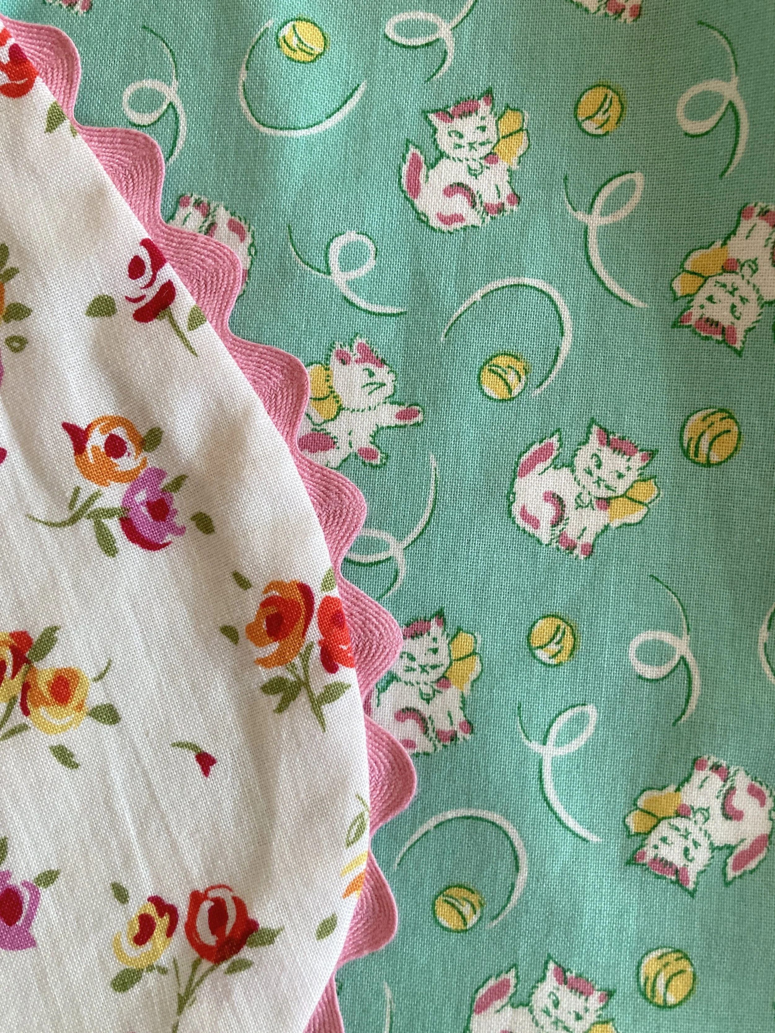 Vintage Kitties Pink detail-E.jpg