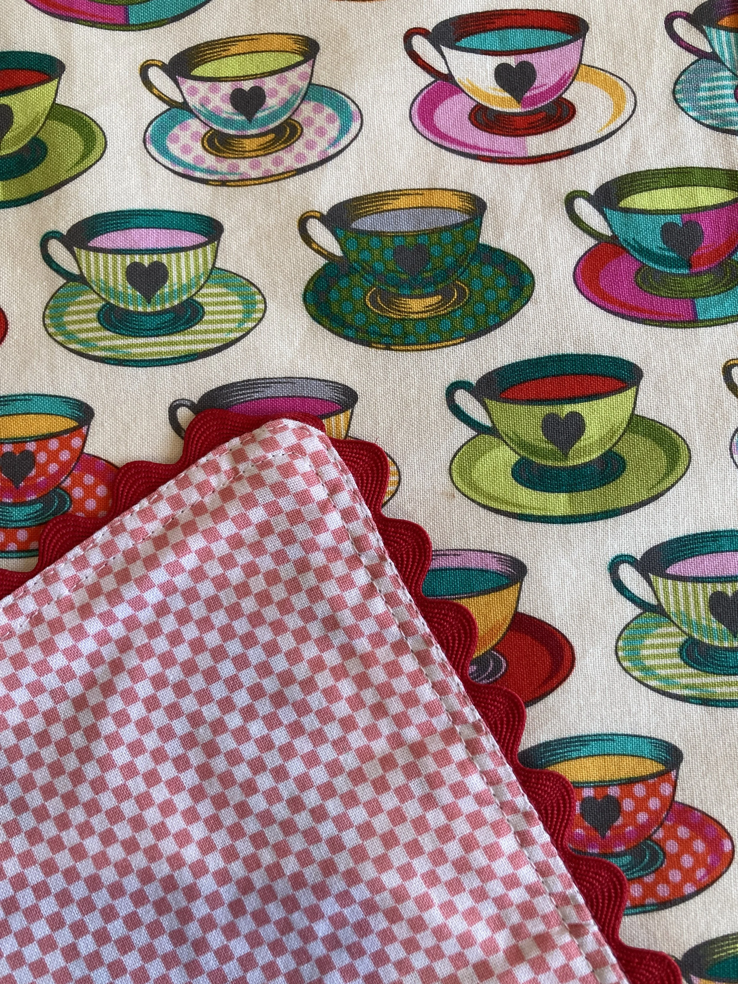 Teacups detail-E.JPG