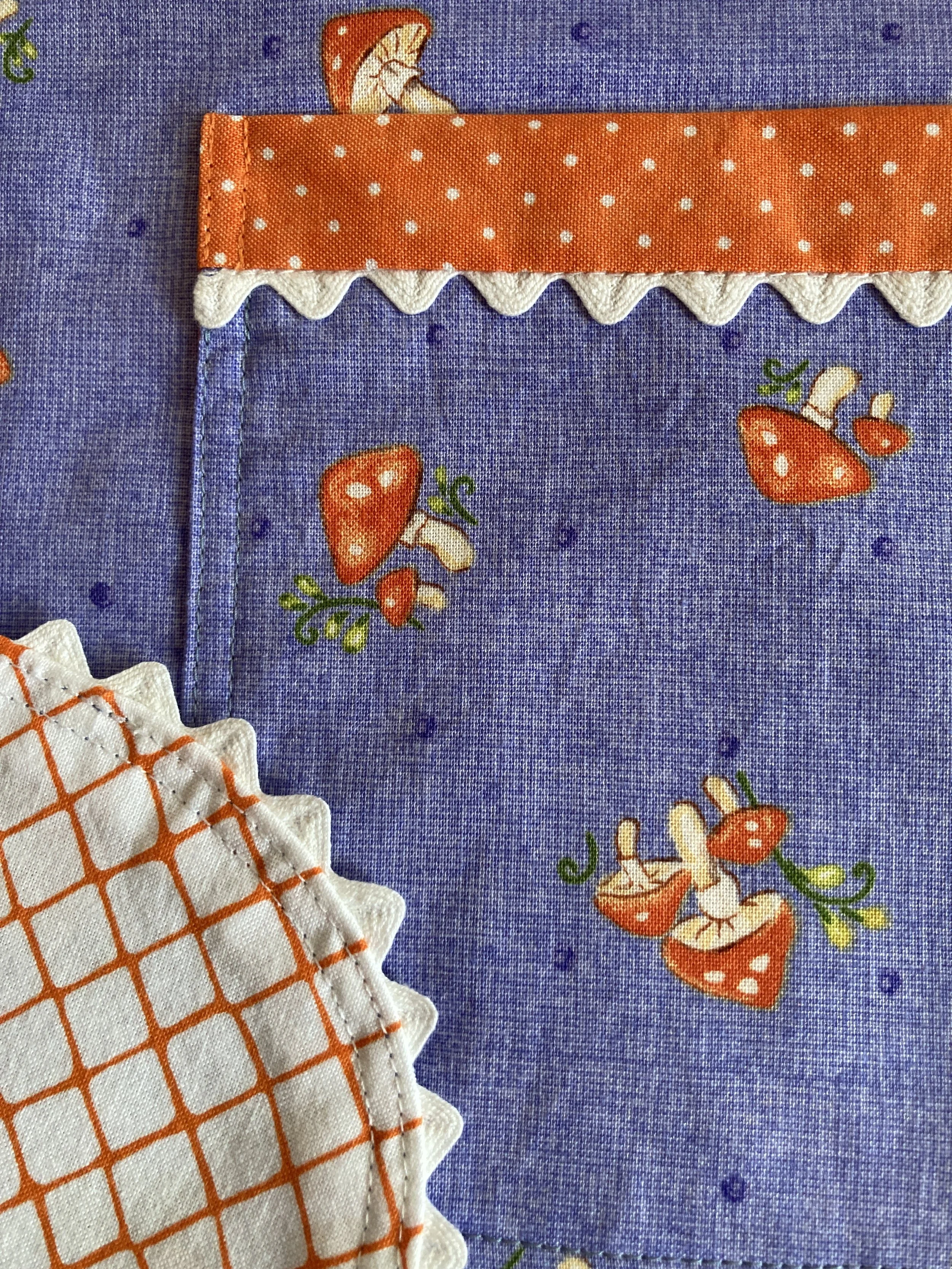 Toadstool detail-E.JPG