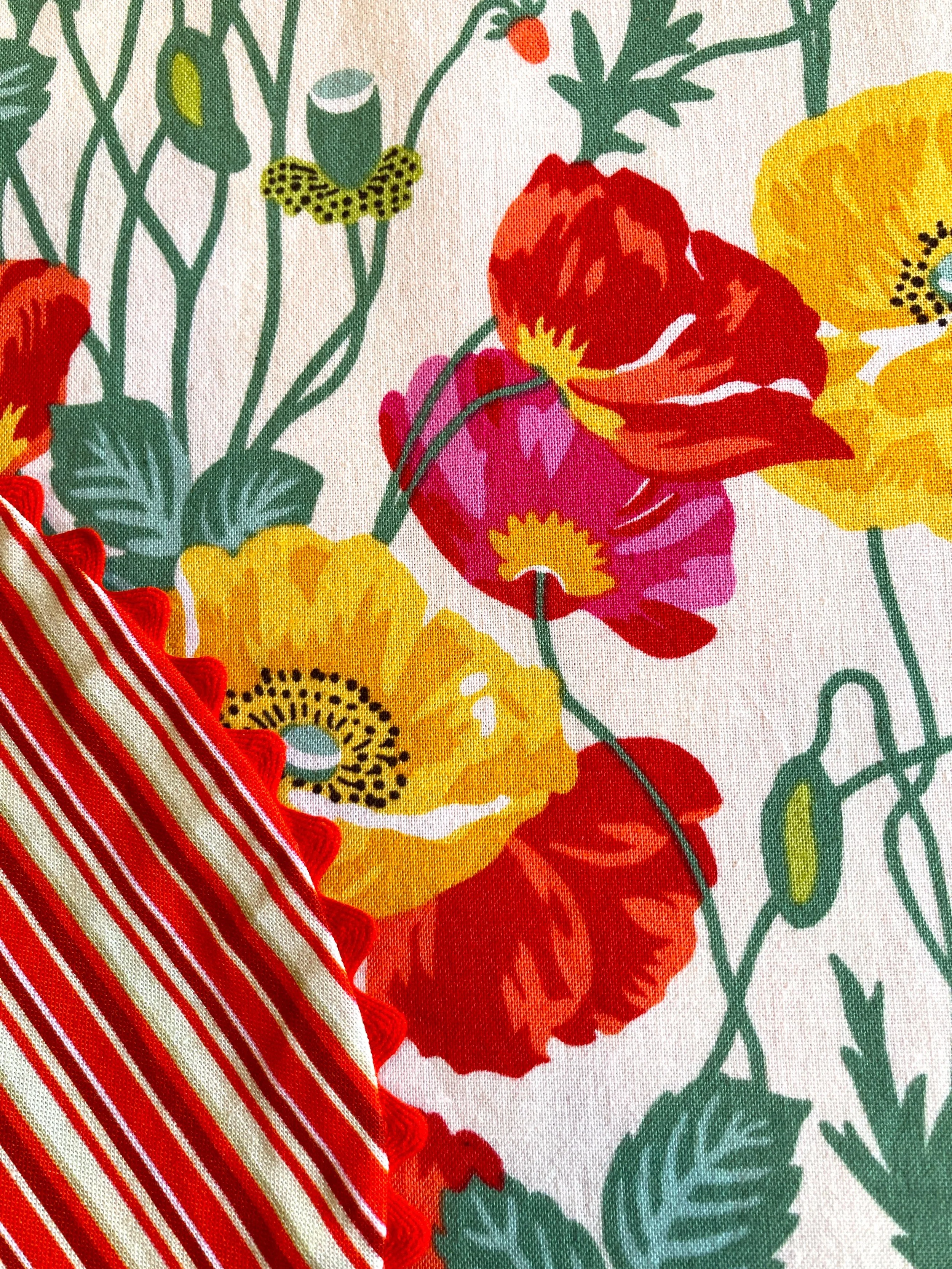 garden poppy detail-E.JPG