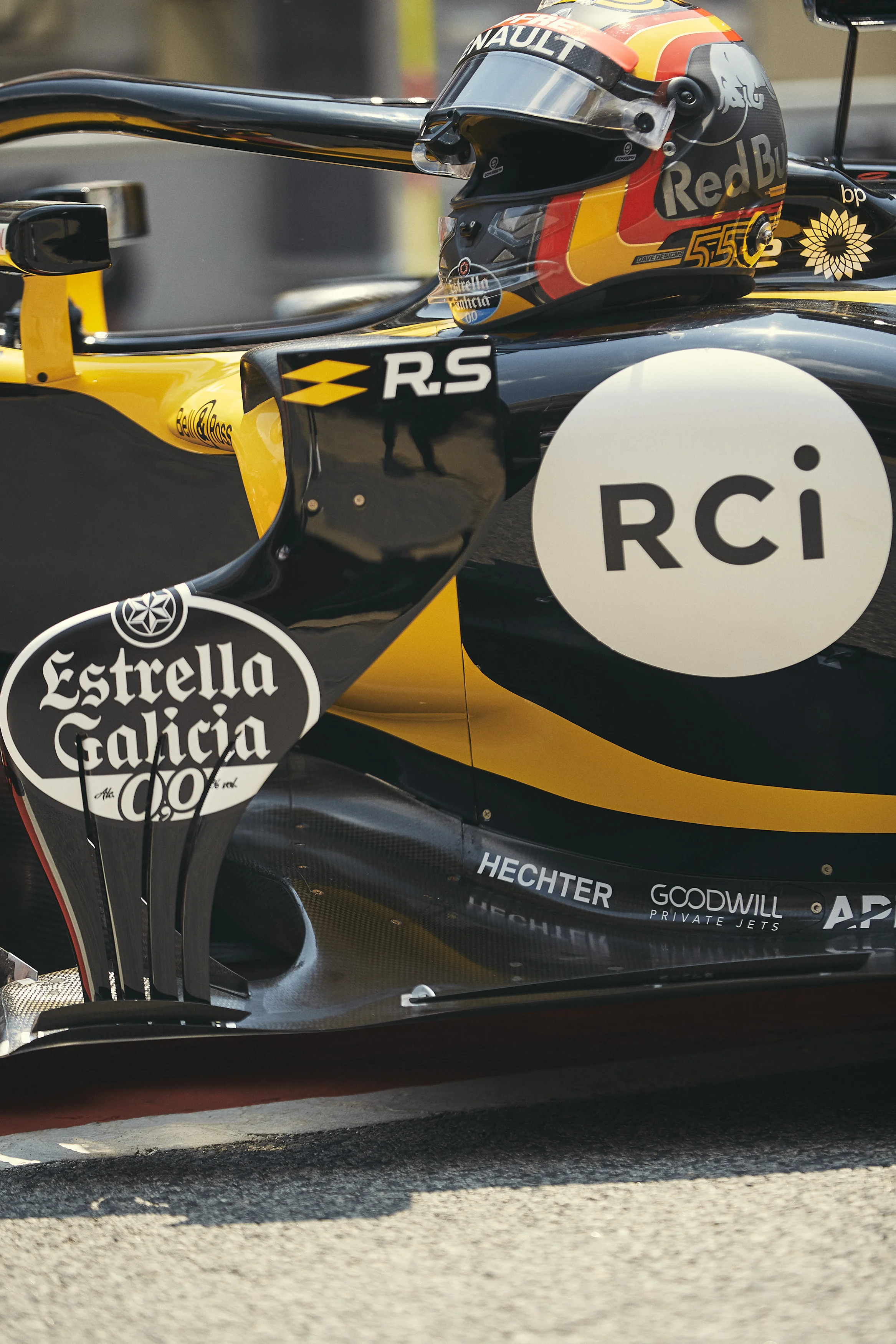 18034BD_CREAM WB DANIEL HECHTER_KV07_PR.jpg