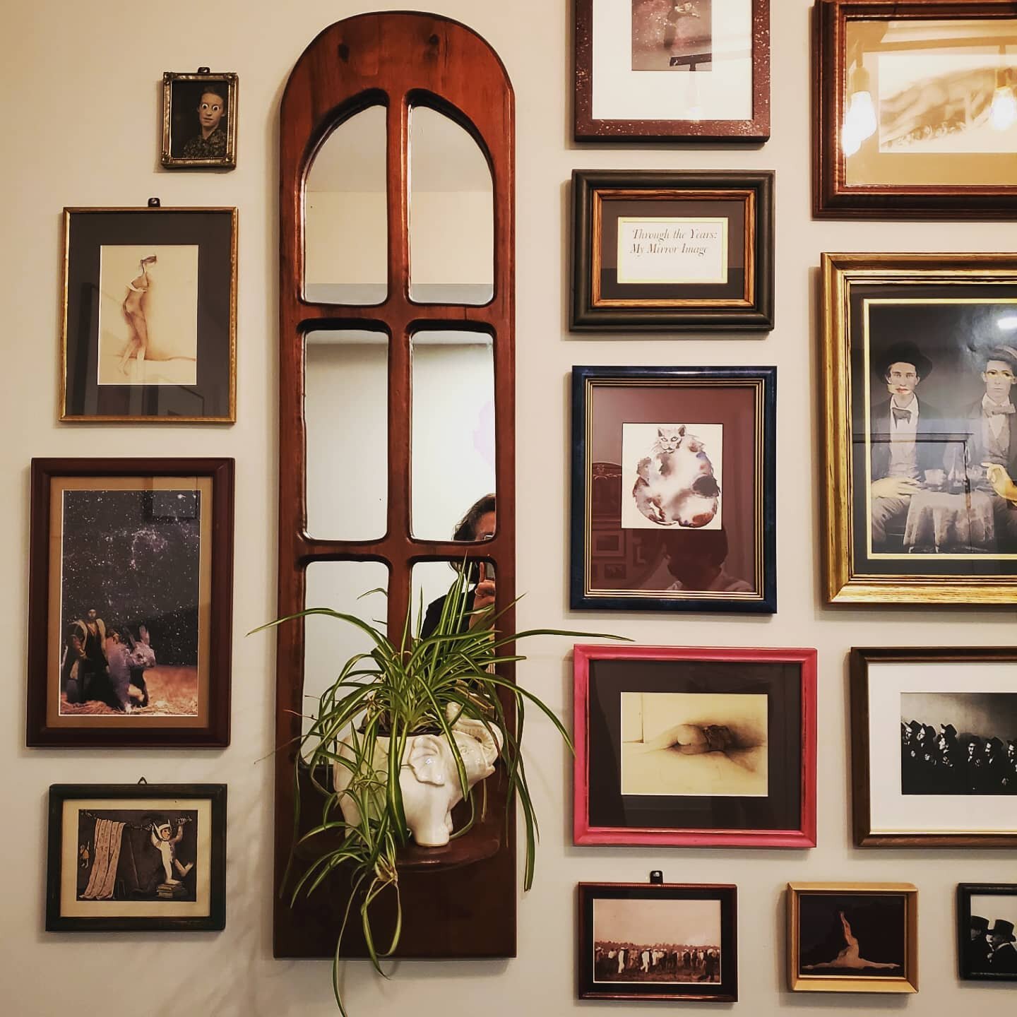 It was great fun to curate this wall incorporating this sweet vintage restored mirror, along with playfilul pops of pink and playful childhood juxtaposed with melancholic resting bodies in earthy tones. Also featuring original collages by #melissaflo