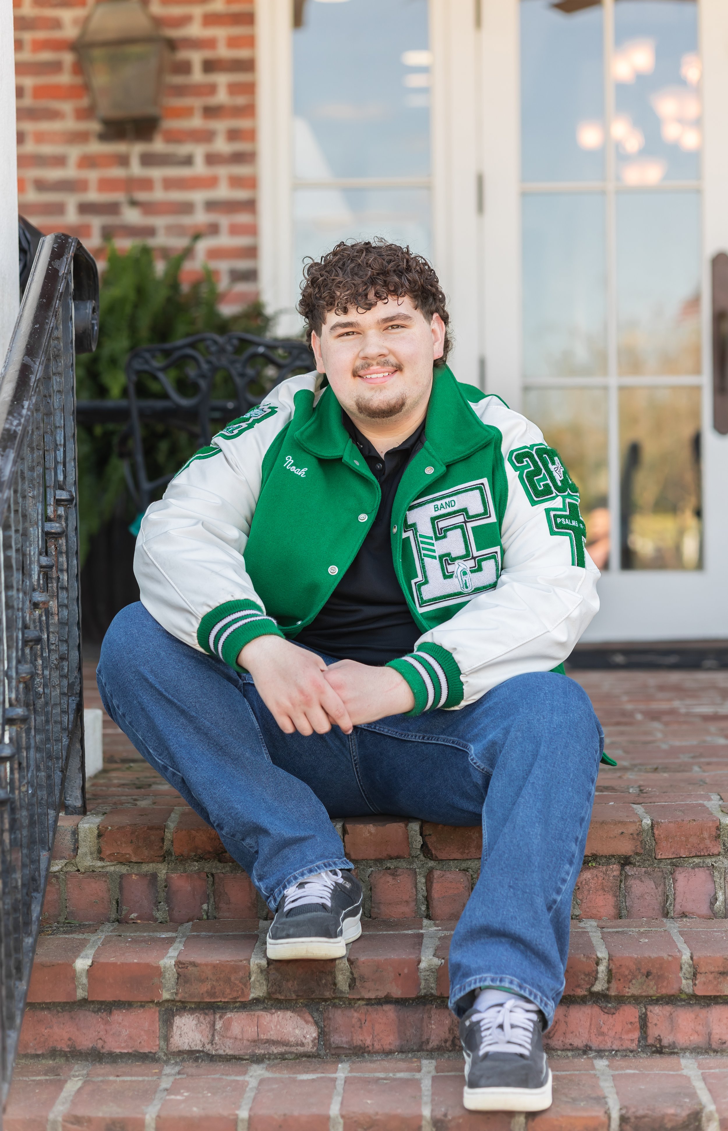 Noah Senior-38.jpg