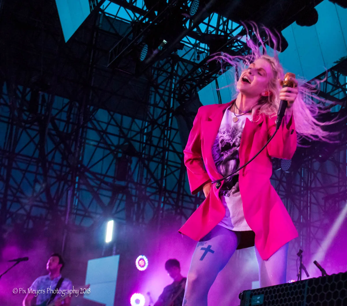 Paramore-3.jpg
