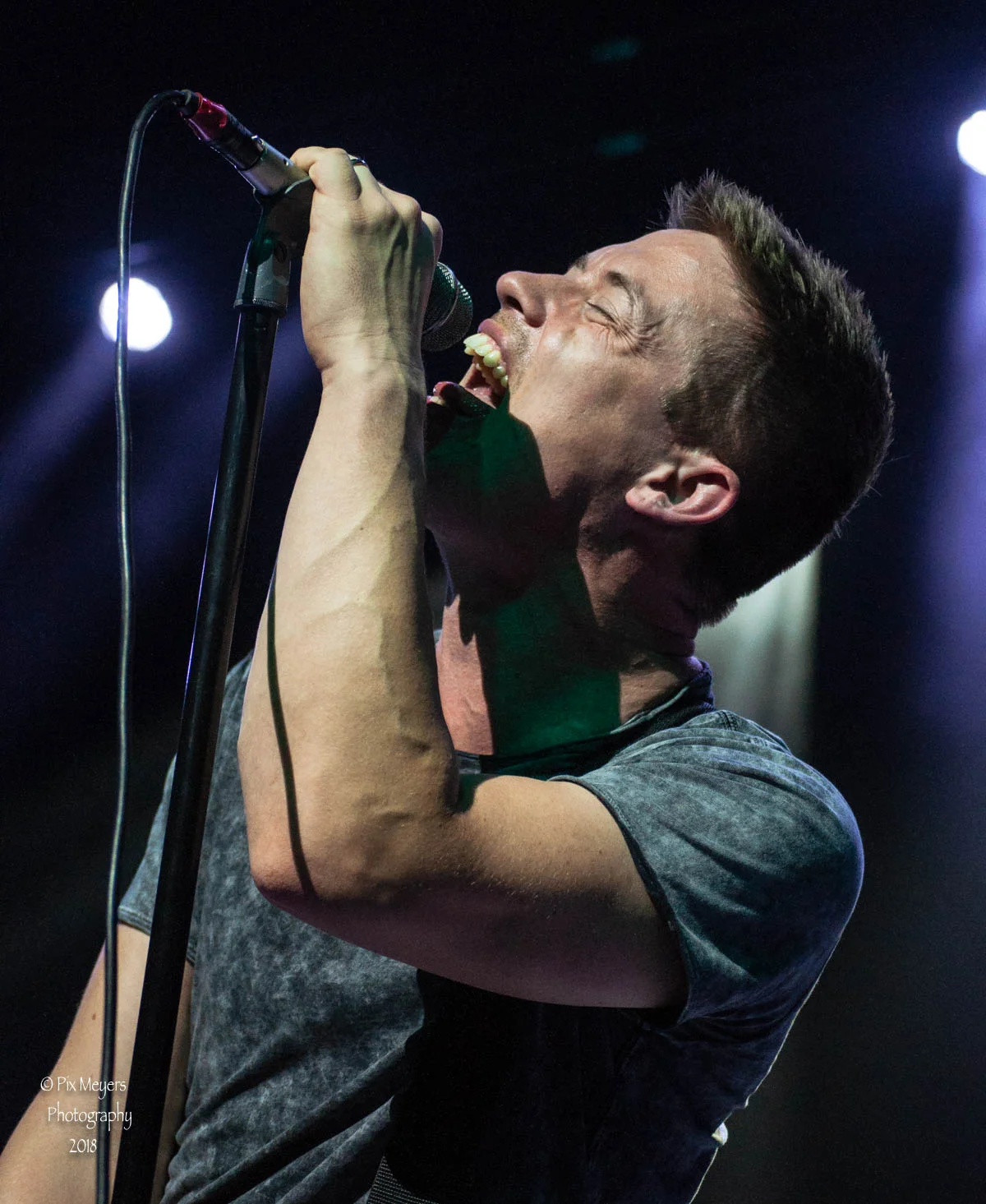 Jonny Lang-5.jpg