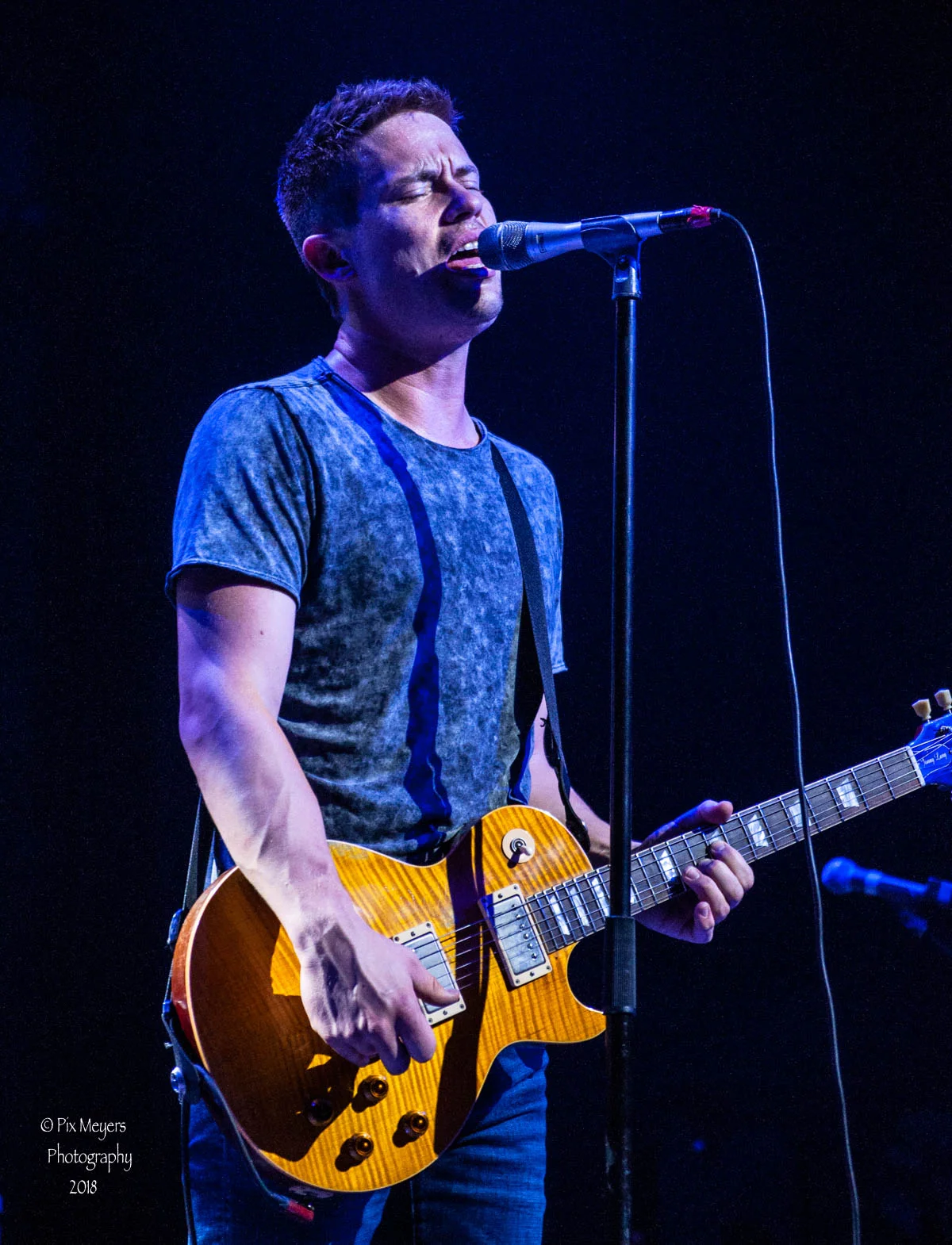 Jonny Lang-8.jpg