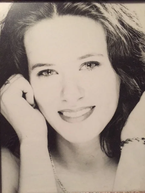 gillian collins