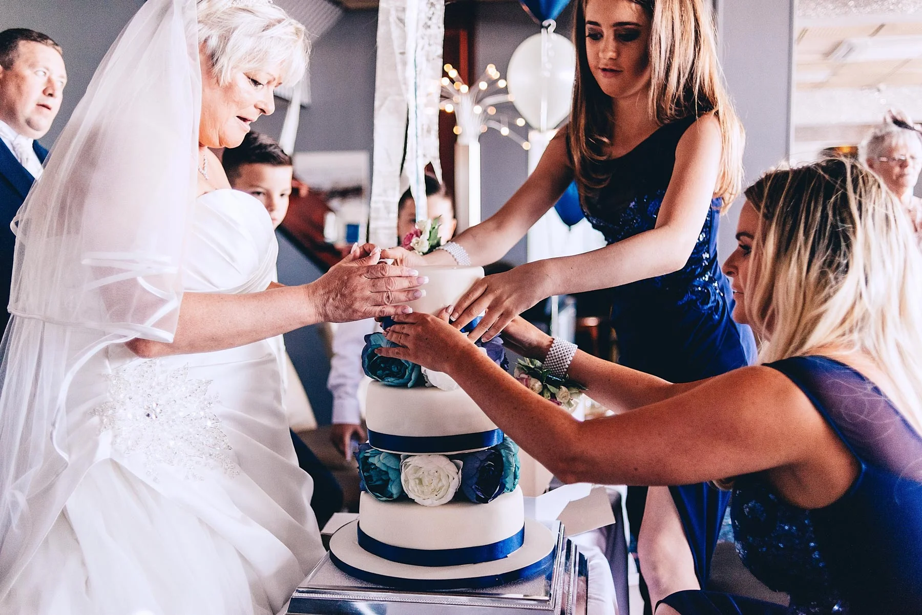 Making the wedding cake on the couples wedding day