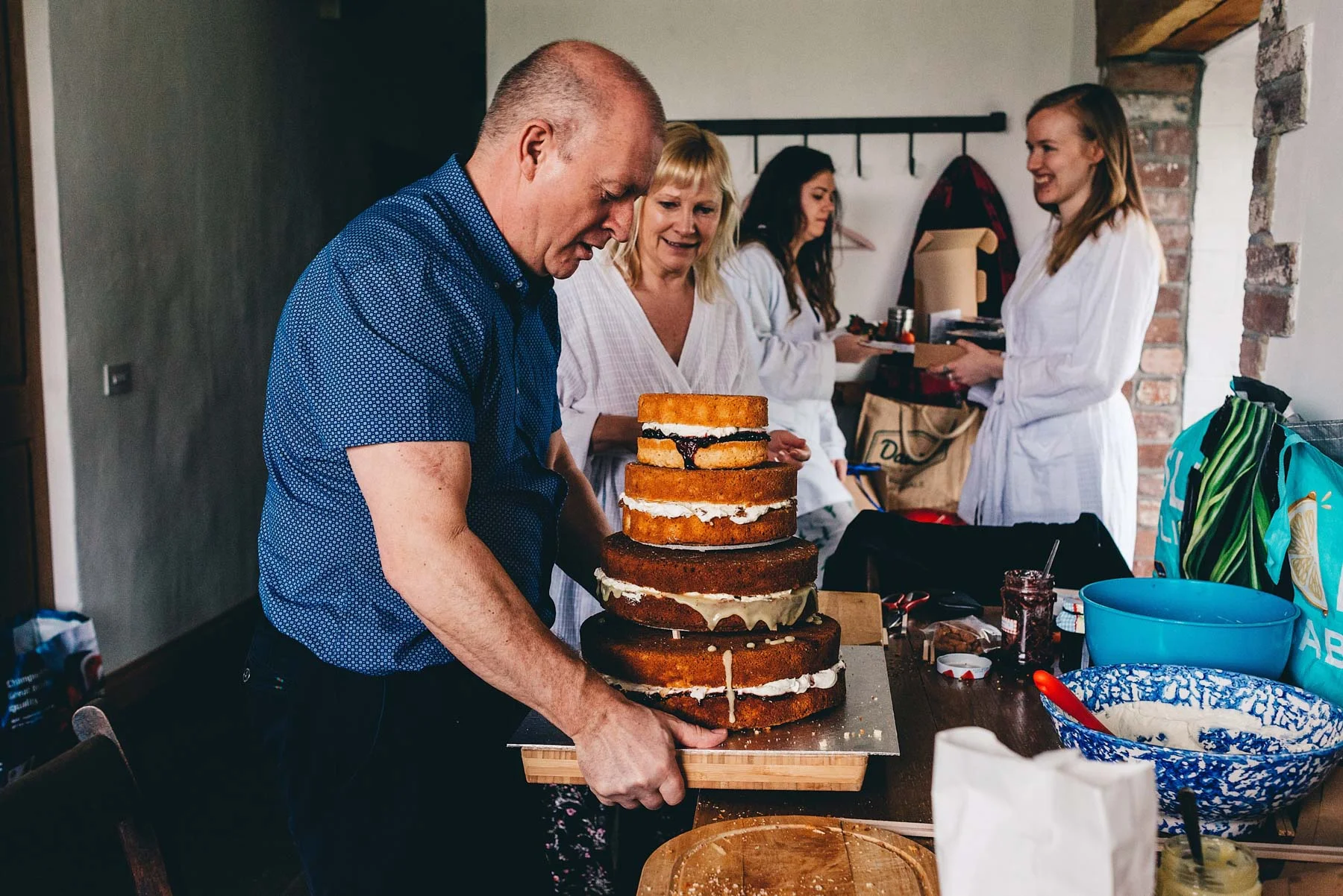 Dad picks up wedding cake