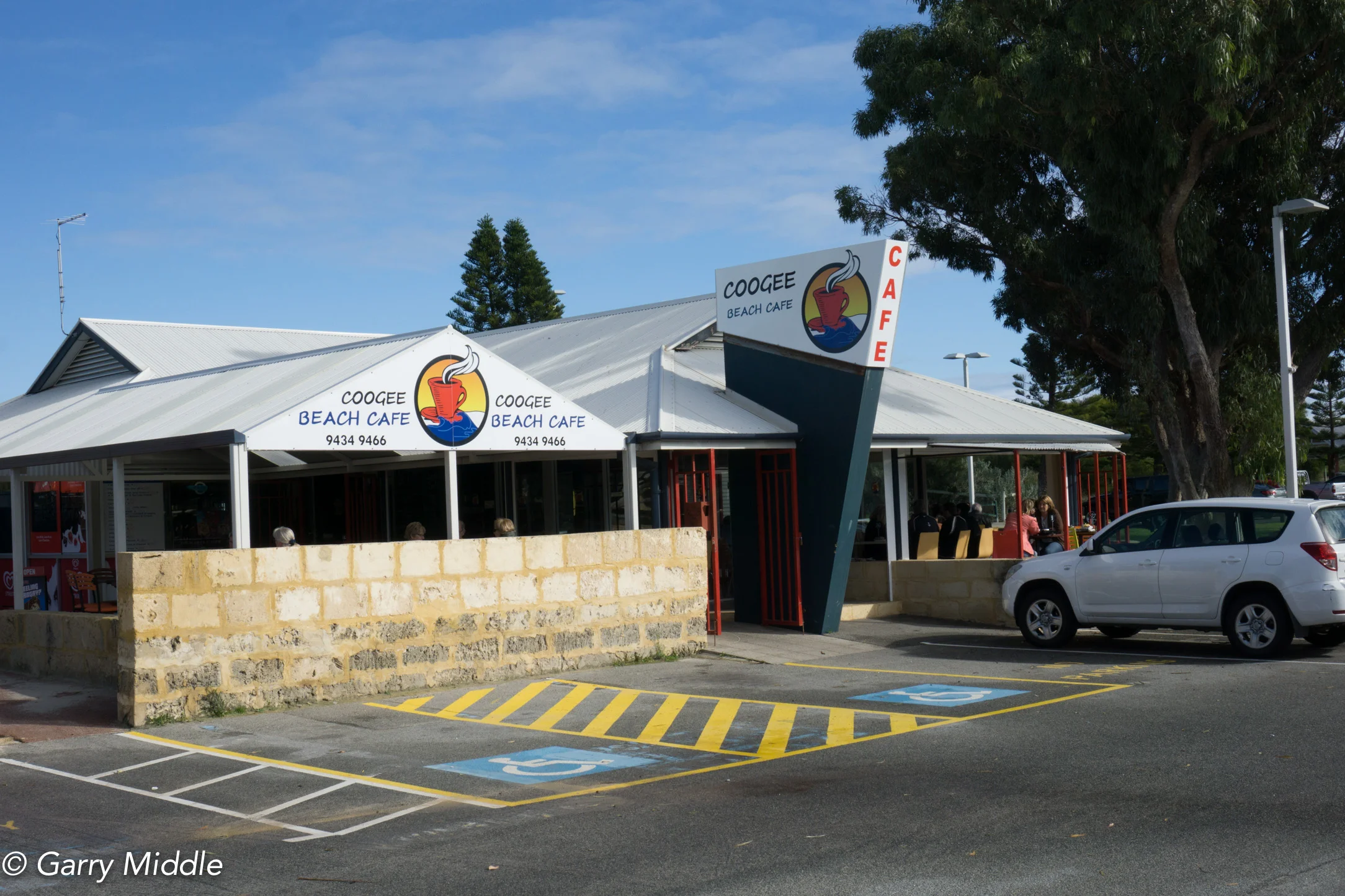 Plate 5: Coogee Café.