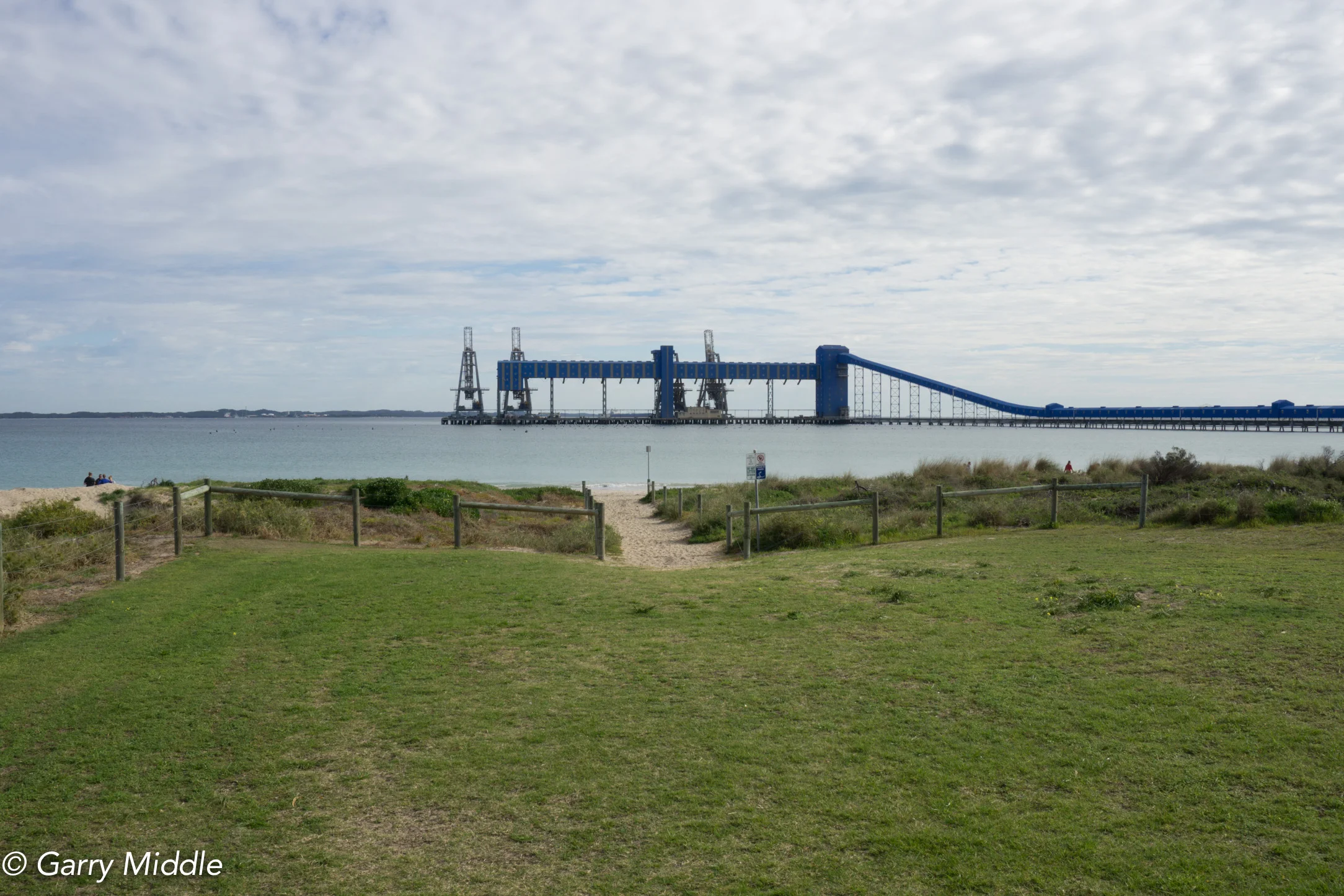 Plate 15: The track to the beach at the northern end of Governor Road reserve