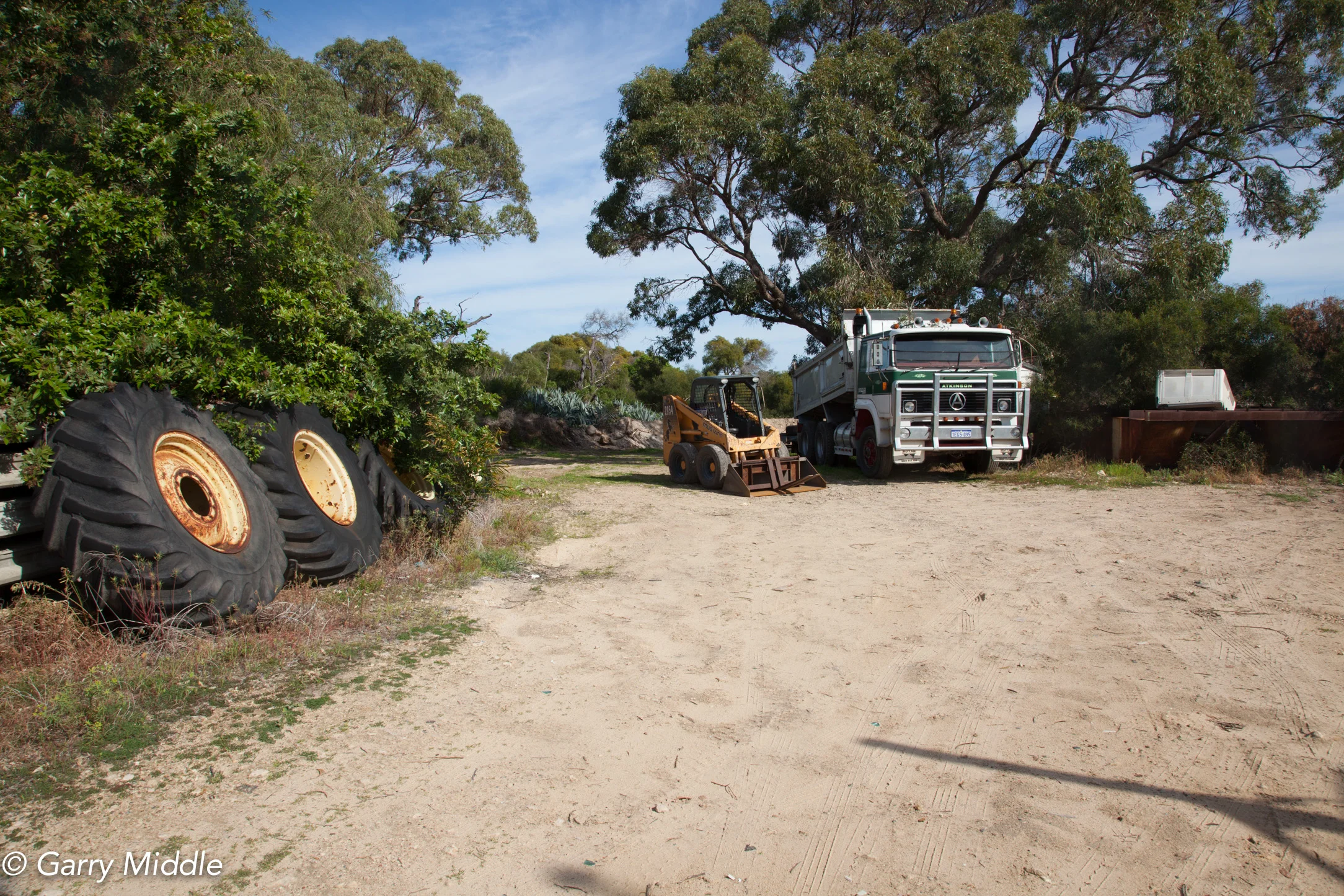 Plate 11: Make-shift carpark at the western end of the boat club.