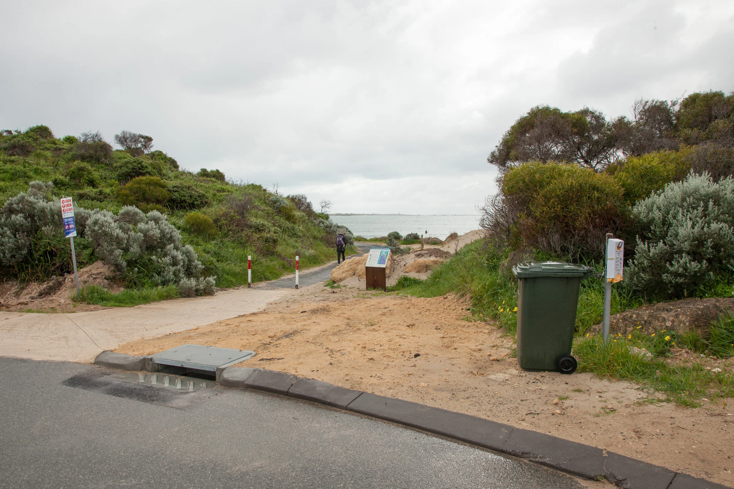 Plate 1: Start of the path at NW corner of carpark