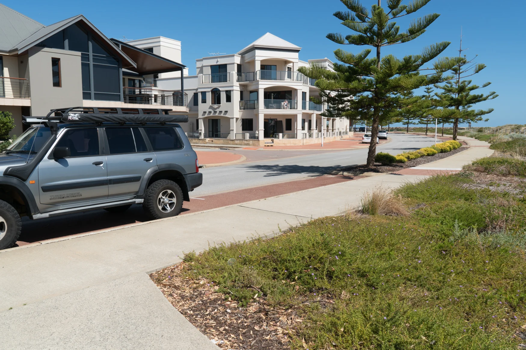 Plate 4: Path running along Breakwater Parade adjacent to a sea wall