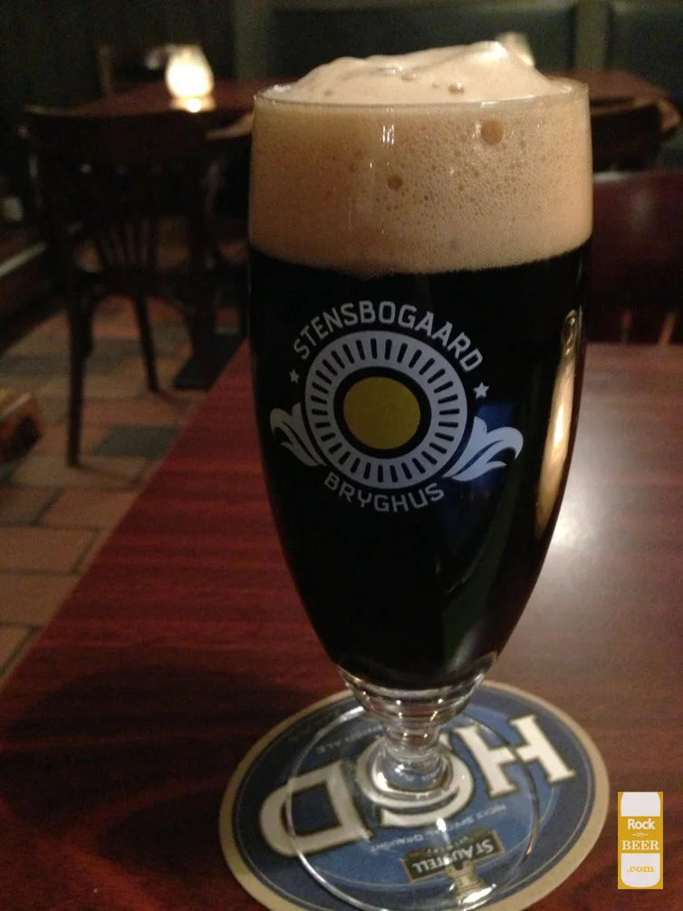 Stensbogaard Julestout