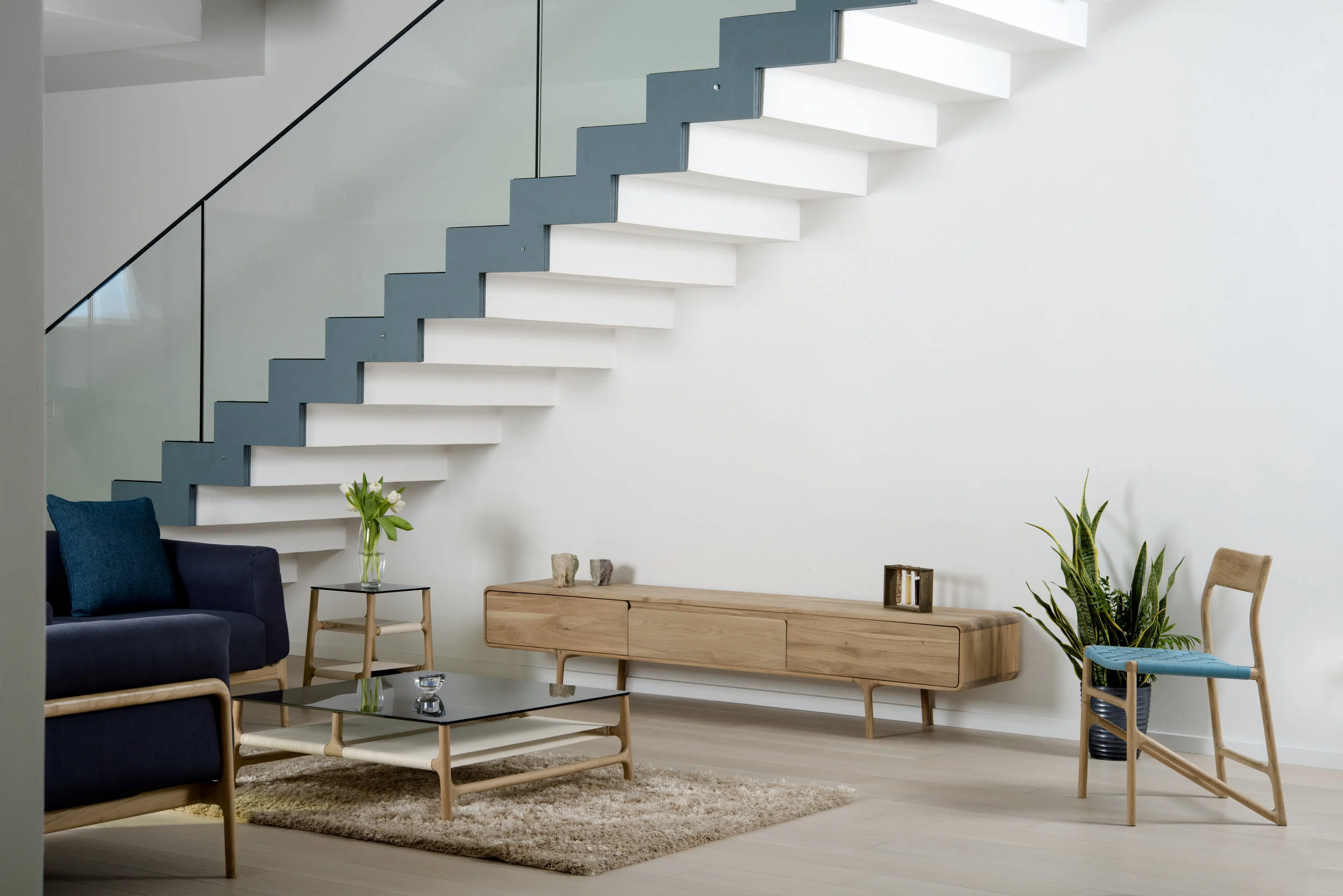 Fawn_sofa_Fawn_coffeetable_Fawn_chair_Fawn_lowboard_Fawn_sidetable_ambient_1_MR.jpg