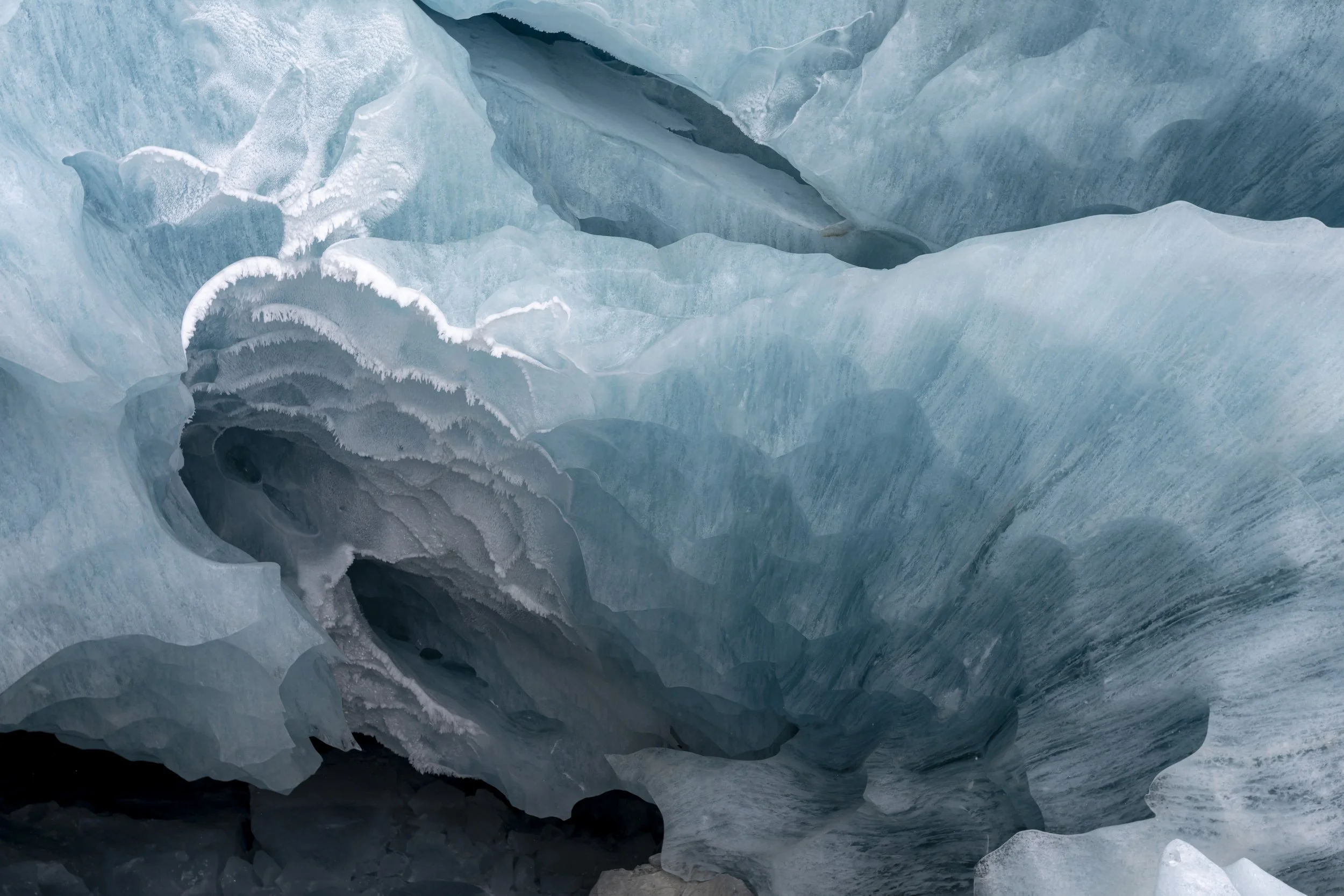 Glacier gate