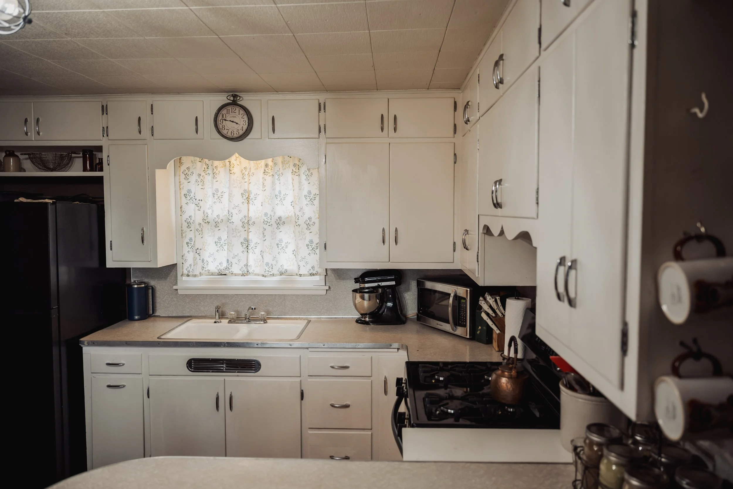 Kitchen (2).jpg