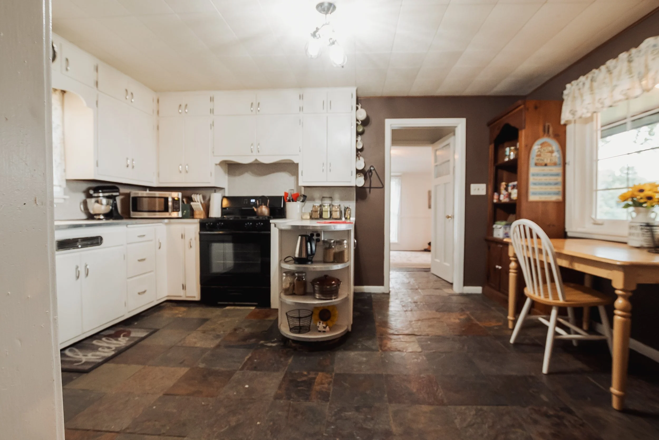 Kitchen (4).jpg