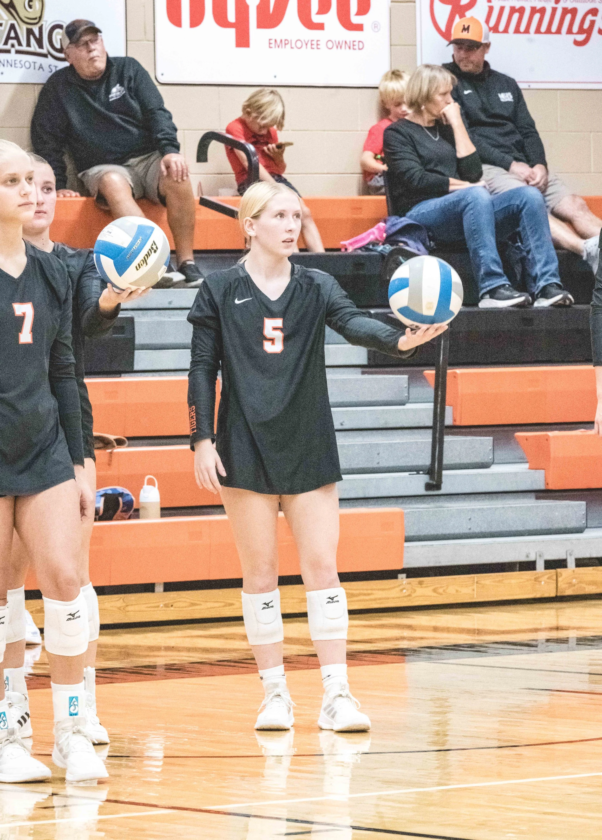 Tigers vs Alex (589).JPG