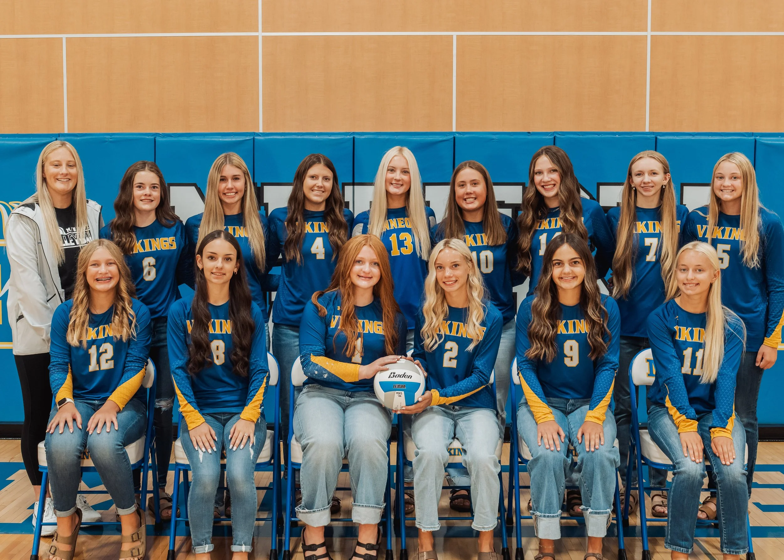 B Squad 5x7 Team (1 of 1).jpg