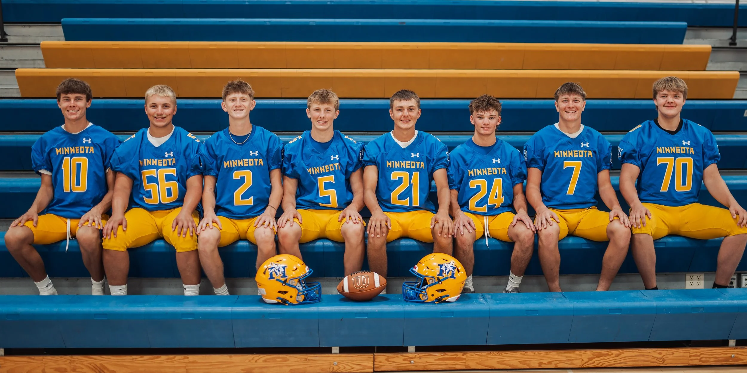 Football Seniors 4x8 (1 of 1).jpg