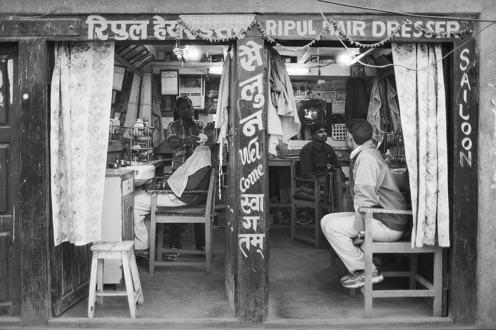 Nepal_Hossein Farahani_Film Photography_B&W (26).jpg