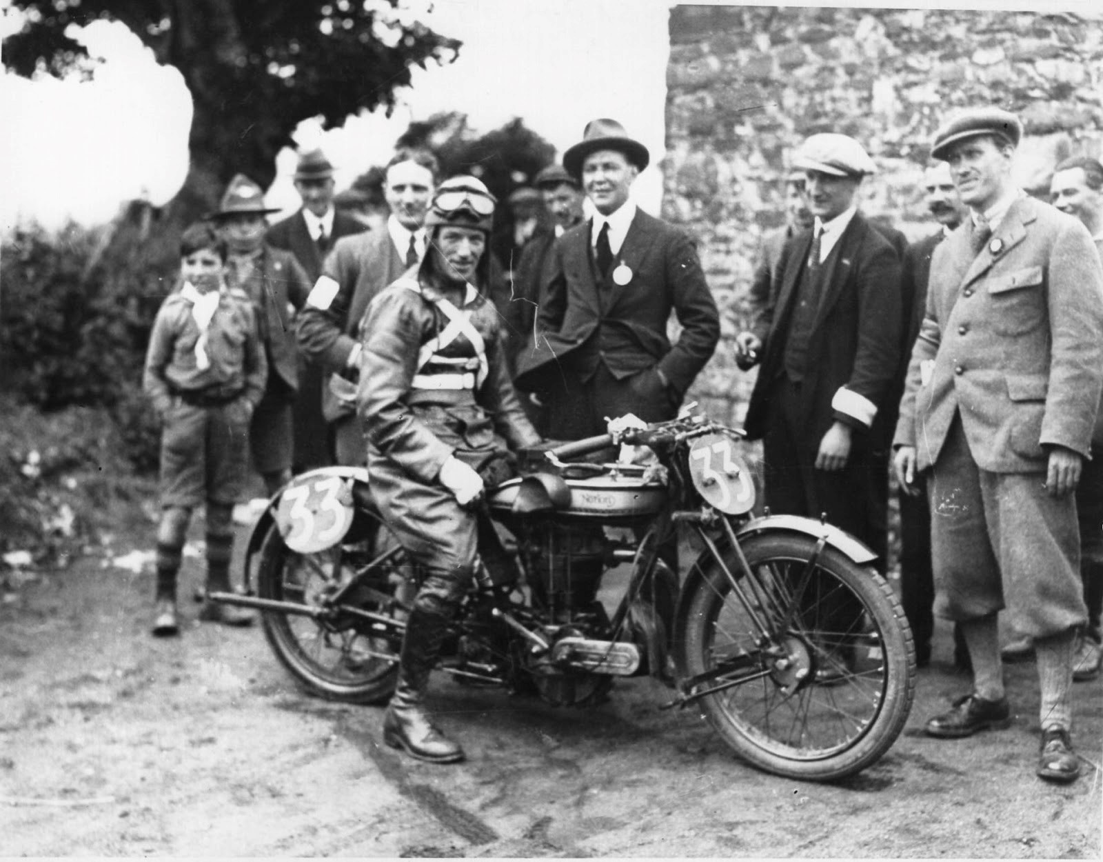 Alec Benett 1924 TT.jpg